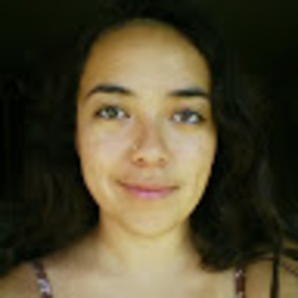 Meet your Posher, Gaby - Picture 1 of 1